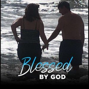 Meet your Posher, Mona